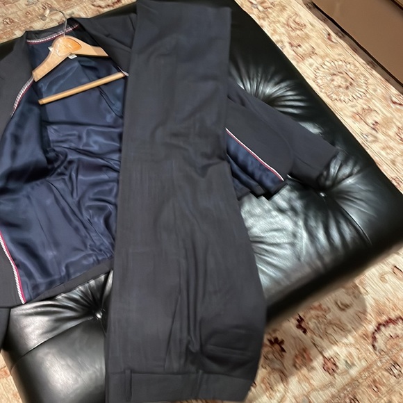 Never worn stunning navy teeny check Banana Republic blazer - Picture 5 of 5